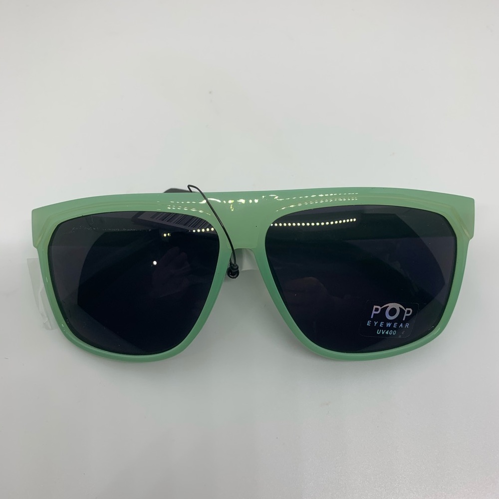 Pop eyewear